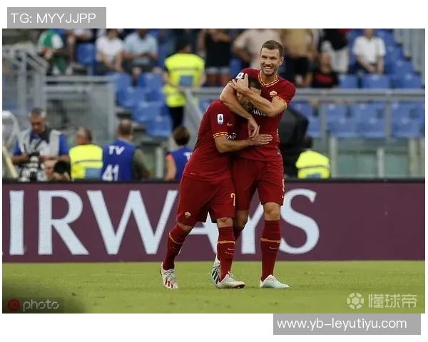 罗马昔日英雄重聚哲科赛后亲吻德罗西感动全场